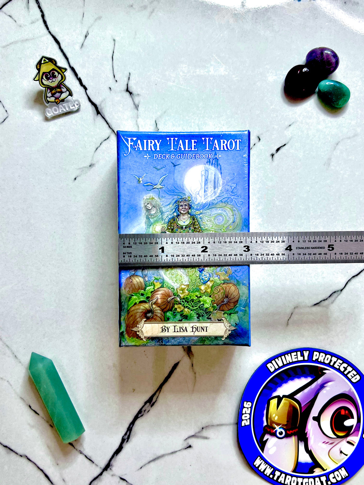 best fairy tale tarot deck for beginners, Lisa Hunt tarot with guidebook, buy tarot deck online
